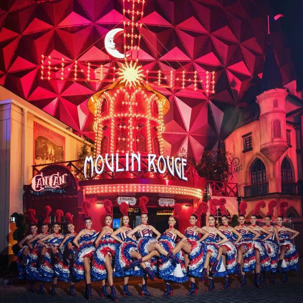 le moulin rouge, paris.jpg